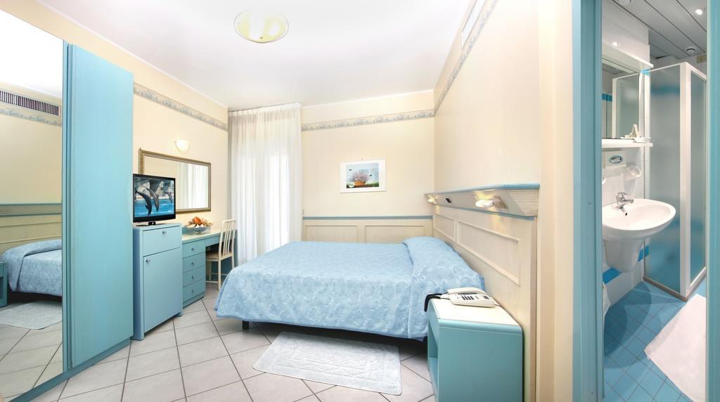 Hotel Arizona Riccione Extérieur photo
